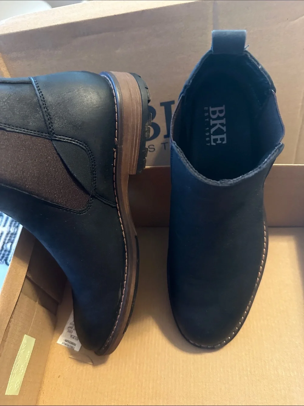 BKE Men’s Black Chukka Boots